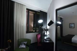 Отель North Avenue Hotel Ереван Двухместный номер Делюкс с 1 кроватью и видом на город-1